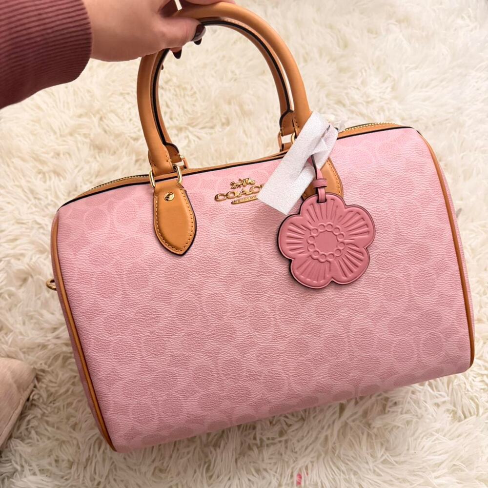 Pink coach signature large rowan